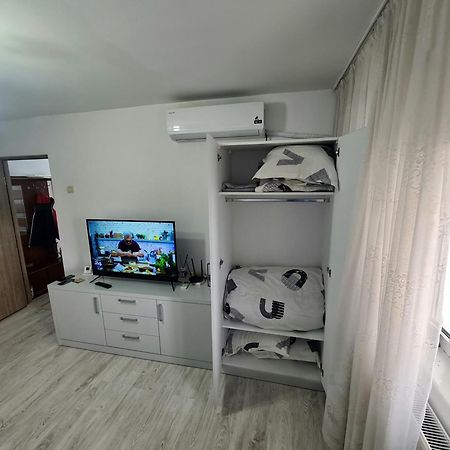 Apartament 2 Camere Etaj 4 Din 4 Крайова Экстерьер фото